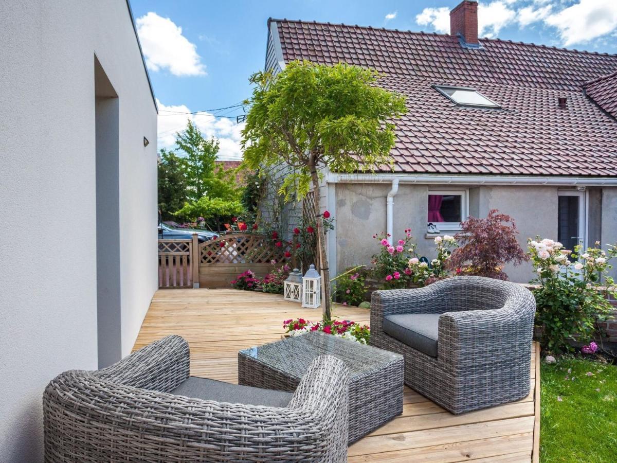 Cosy Apartment In Eperlecques With Fireplace Eksteriør billede